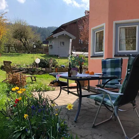 Ferienwohnung Charly